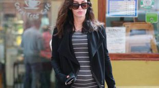 Megan Fox sigue paseando su embarazo y disfruta de un café junto a Brian Austin