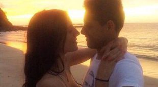 Rumores de boda para Chicharito y Lucía Villalón: la periodista luce un impresionante anillo