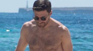 Xabi Alonso y Nagore Aranburu disfrutan de las playas de Ibiza con sus 3 hijos