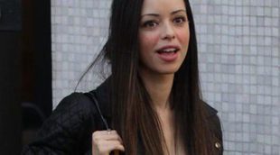 Tina Barrett se convierte en madre por primera vez con el nacimiento de su hijo Roman