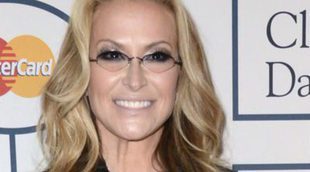 Anastacia se desnuda por una buena causa: seguir concienciando en la lucha contra el cáncer