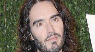 Russell Brand anuncia que se va a estrenar como padre: "Es hora de prepararse"