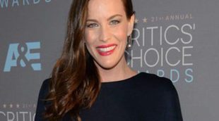 Liv Tyler y David Gardner se convierten en padres de una niña llamada Lula Rose