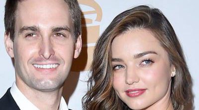 Miranda Kerr y el multimillonario Evan Spiegel se han comprometido tras un año de noviazgo