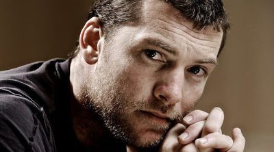 Los 40 años de Sam Worthington: una prometedora estrella maldita que dejó pasar el éxito