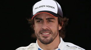 Fernando Alonso derrocha pasión con su novia Linda Morselli en su primer verano de amor