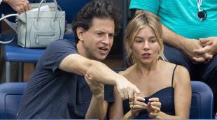 Sienna Miller estrena novio: El director de 'Foxcatcher' Bennet Miller