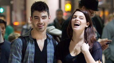 Joe Jonas revela lo que hizo para perder su virginidad con Ashley Greene