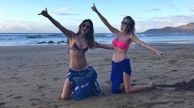 Dos estrellas canarias: Kira Miró y Ariadne Artiles lucen cuerpazo en la playa