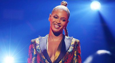 Beyoncé sufre un percance en pleno concierto en Nueva York: empieza a sangrarle una oreja