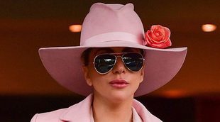 Lady Gaga se hace un tatuaje en honor a su tía fallecida Joanne