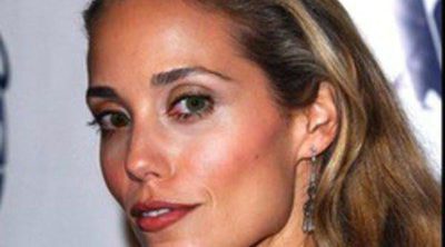 Elizabeth Berkley, de 'Salvados por la campana', embarazada de su primer hijo junto a Greg Lauren