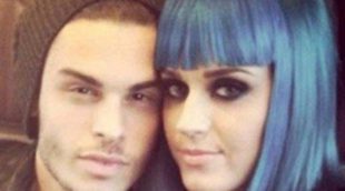 Katy Perry y Baptiste Giabiconi confirman su romance con una fotografía en Twitter