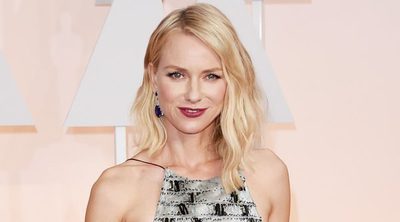 Naomi Watts rompe su silencio sobre cómo está llevando su divorcio de Liev Schreiber