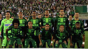 Se estrella en Colombia el avión en el que viajaba el equipo de fútbol brasileño Chapecoense