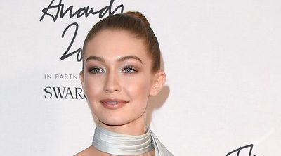 Gigi Hadid brilla en los British Fashion Awards 2016 recogiendo el premio a Modelo Internacional