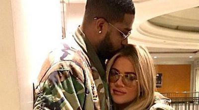 Khloe Kardashian, muy enamorada de su novio a pesar de que acaba de ser padre con otra