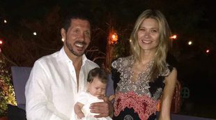 El Cholo Simeone y Carla Pereyra llevan a Francesca a conocer Argentina por Navidad