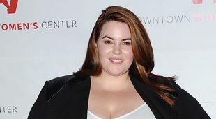 La modelo curvy Tess Holliday comparte su batalla para amar su cuerpo tras el parto