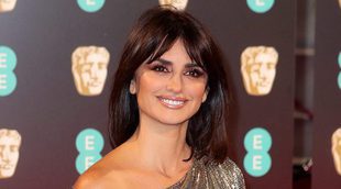 Penélope Cruz brilla más que nunca en la alfombra roja de los Bafta 2017