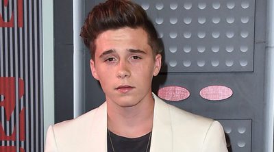 Brooklyn Beckham sufre un accidente mientras hacía snowboard con su familia en Canadá