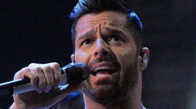 Una sospechosa foto de Ricky Martin alarma a todos sus fans y aparecen rumores sobre su salud