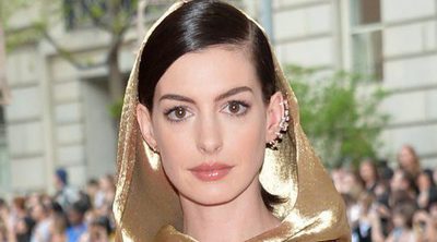 Anne Hathaway publica la primera fotografía de su hijo casi un año después de su nacimiento