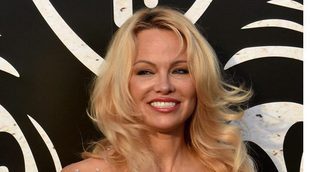 La visita express de Pamela Anderson a Marbella para salir de fiesta