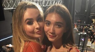 Sabrina Carpenter consigue reunir en su concierto al reparto de 'Girl meets World'