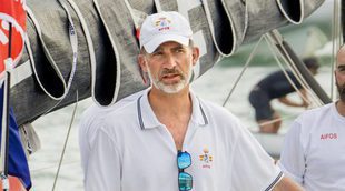 El Rey Felipe VI se embarca en el Aifos para participar en la segunda regata de la Copa del Rey