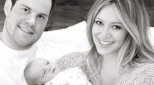 Hilary Duff muestra su imagen más familiar junto a su marido Mike Comrie y su hijo Luca