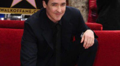 John Cusack estrena su estrella en el Paseo de la Fama de Hollywood