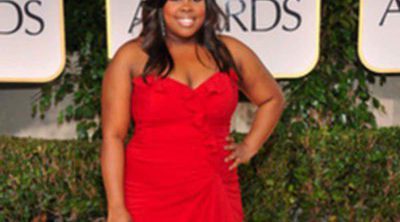 Amber Riley, Mercedes Jones en 'Glee', se desmaya en la alfombra roja