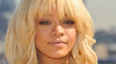 Rihanna se desmelena en un club de striptease