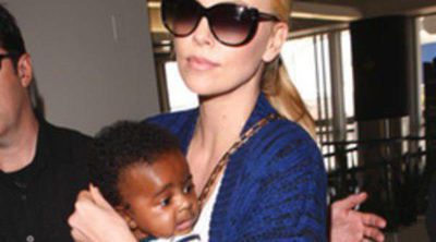 Charlize Theron muestra por primera vez la cara de su hijo Jackson