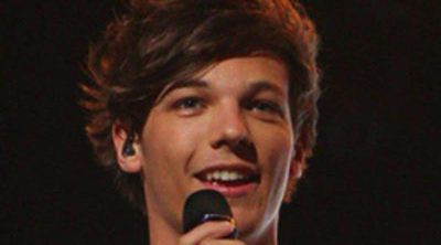 El cantante de One Direction Louis Tomlinson asegura su culo por 123.000 euros