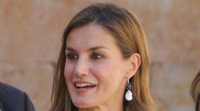 El baño de masas de la Reina Letizia en Salamanca antes de cogerse el día libre para celebrar su 45 cumpleaños