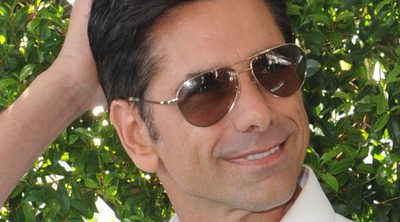 John Stamos confiesa estar listo para formar una familia junto a Caitlin McHugh