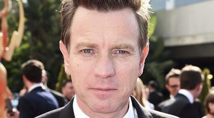 Ewan McGregor y Mary Elizabeth Winstead, romántico paseo en Los Ángeles tras hacerse pública su relación