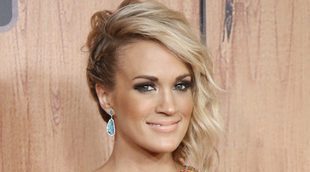 Carrie Underwood agradece todo el apoyo de sus fans tras romperse la muñeca al caerse por las escaleras