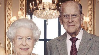 La Reina Isabel y el Duque de Edimburgo: posado oficial antes de su 70 aniversario de boda