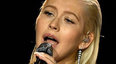 El gran cambio físico de Christina Aguilera en los AMAs 2017: ¿Maquillaje o retoque?