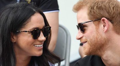 El Príncipe Harry de Inglaterra y Meghan Markle anuncian su compromiso