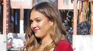 Jessica Alba pasa unos días navideños y familiares mientras comienza la cuenta atrás de su embarazo