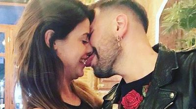 Ares Teixidó celebra su cumpleaños sin novio, pero con lametón incluido