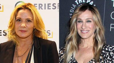 Kim Cattrall tacha de hipócrita a Sarah Jessica Parker por darle el pésame tras la muerte de su hermano