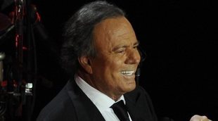 Julio Iglesias destapa rumores sobre su salud al ser visto salir de un hospital