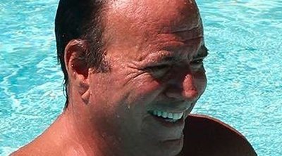 Julio Iglesias, denunciado por infringir los derechos de autor de su canción 'Me olvidé de vivir'