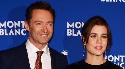 Carlota Casiraghi brilla en la fiesta de 'El Principito' junto a Hugh Jackman y sin su prometido