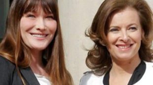 Carla Bruni 'cede' el papel de Primera Dama a Valérie Trierweiler tras la proclamación de François Hollande